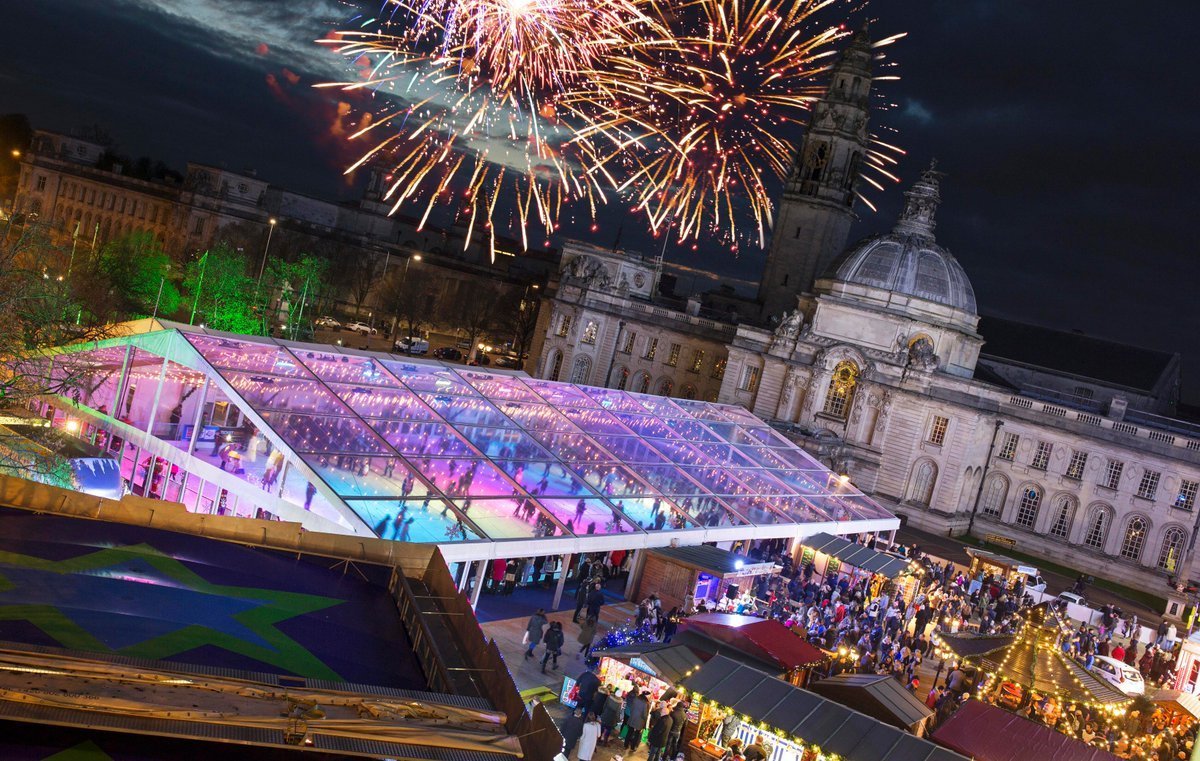 New Year&#039;s Eve Fireworks - FOR Cardiff